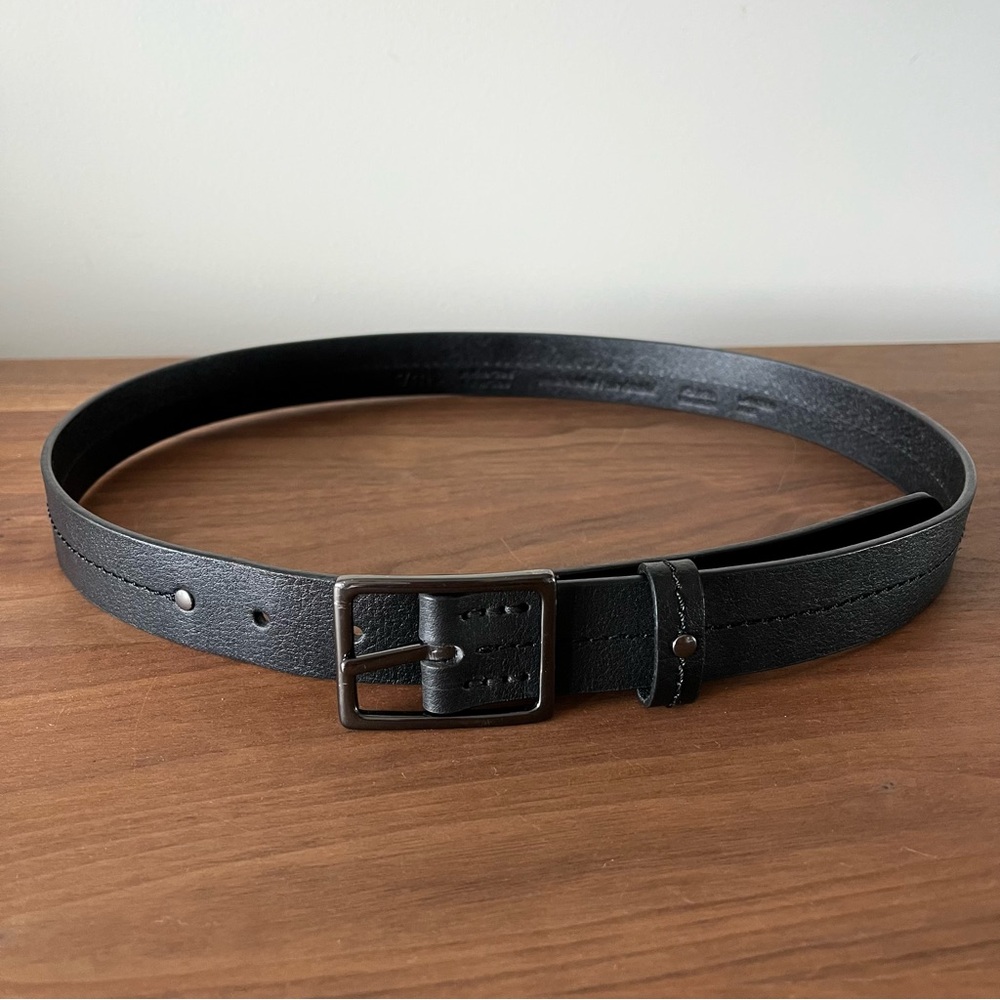 Lole Genuine Leather Belt • Minimalist Black • S/M